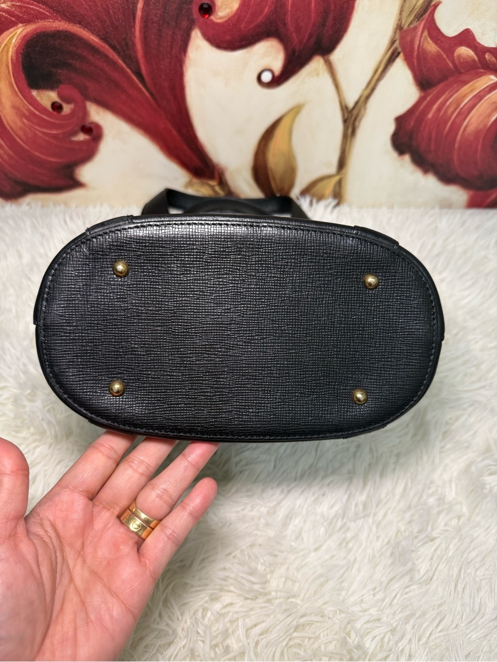 MCM Authentic Black Leather Tote Bag - Picture 5 of 12
